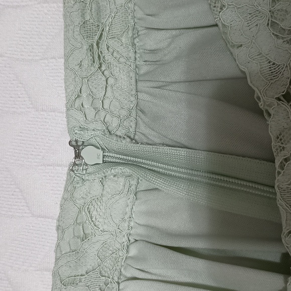 Lace Tiered Midi Skirt in Light Mint - Picture 5 of 6